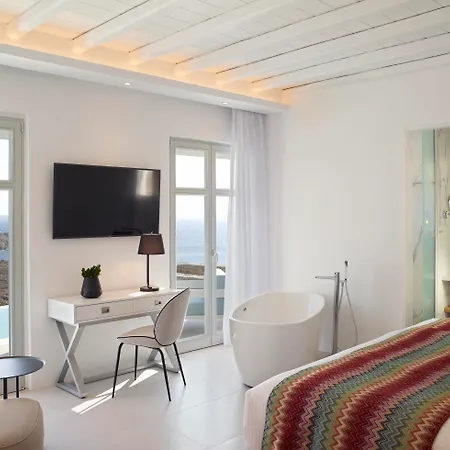 Epic Blue & ホテル Houlakia